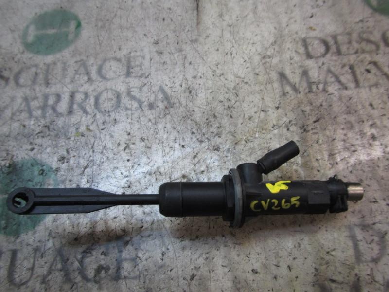 Recambio de bomba embrague para dacia logan mcv 1.5 dci diesel cat referencia OEM IAM 6001548446  