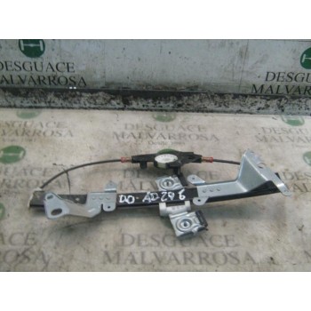 ELEVALUNAS DELANTERO DERECHO 