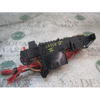 CAJA RELES / FUSIBLES A0015457901 