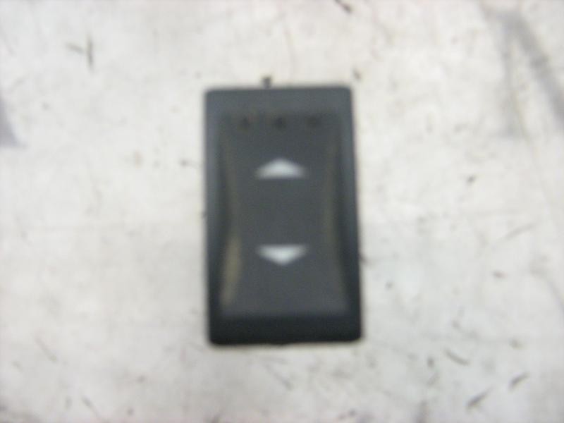 Recambio de mando elevalunas trasero izquierdo para ford mondeo turnier (ge) ghia referencia OEM IAM   