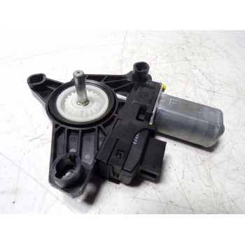MOTOR ELEVALUNAS TRASERO IZQUIERDO A2139060502 A2139060502 