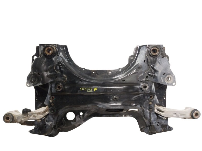 Recambio de puente delantero para citroën c4 picasso ii 1.2 thp 130 referencia OEM IAM 9677071680  