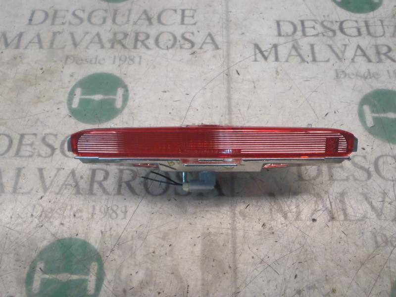 Recambio de piloto trasero central para mazda 6 berlina (gg) 1.8 active (4-ptas.) referencia OEM IAM GJ6A51580C02  