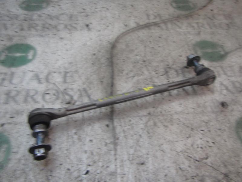 Recambio de tirante delantero derecho para renault scenic iii 1.5 dci diesel referencia OEM IAM 546180002R  