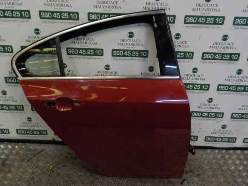 Recambio de puerta trasera derecha para opel insignia berlina sport 4x4 referencia OEM IAM 13274123  