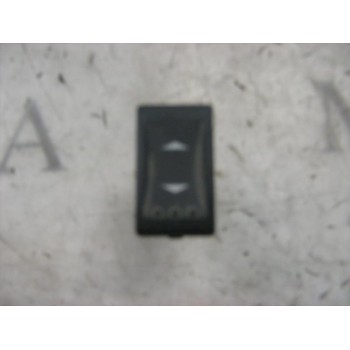 MANDO ELEVALUNAS DELANTERO DERECHO 