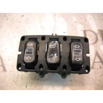 MANDO ELEVALUNAS TRASERO DERECHO A22082067107C45 