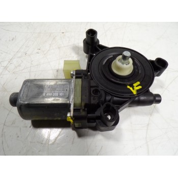MOTOR ELEVALUNAS DELANTERO IZQUIERDO 5Q0959801C 5Q0959801C 