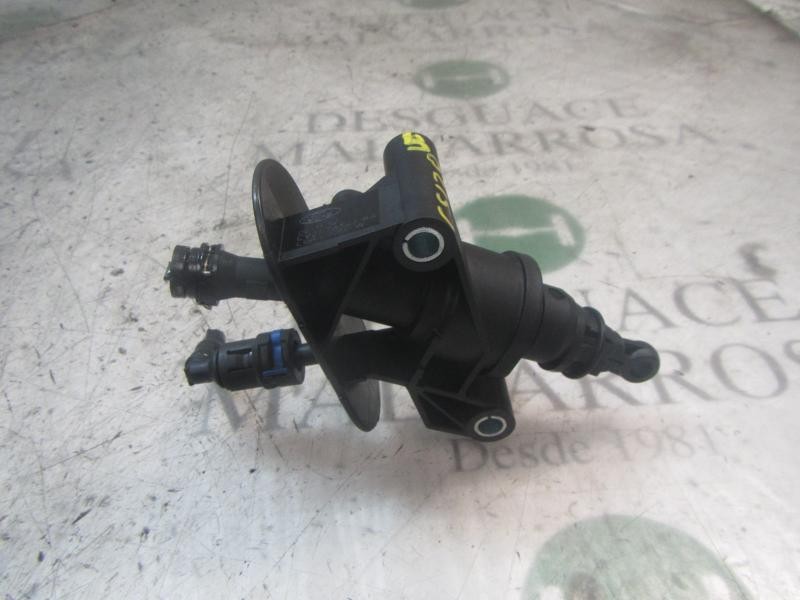 Recambio de bomba embrague para ford fiesta (ccn) trend referencia OEM IAM 1751682  