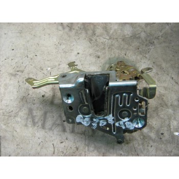 CERRADURA PUERTA TRASERA DERECHA A2027300635 