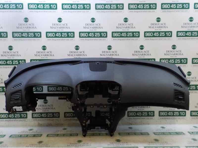 Recambio de salpicadero para opel insignia berlina sport 4x4 referencia OEM IAM 13275639 13222957 