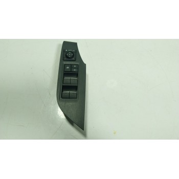 MANDO ELEVALUNAS DELANTERO IZQUIERDO 8404042130 8404042130 