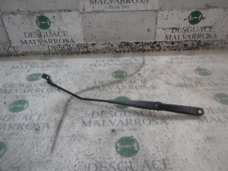 Recambio de brazo limpia delantero derecho para ford fiesta (ccn) trend referencia OEM IAM 1826839  