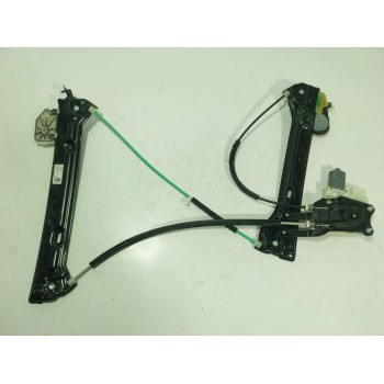 ELEVALUNAS DELANTERO DERECHO 