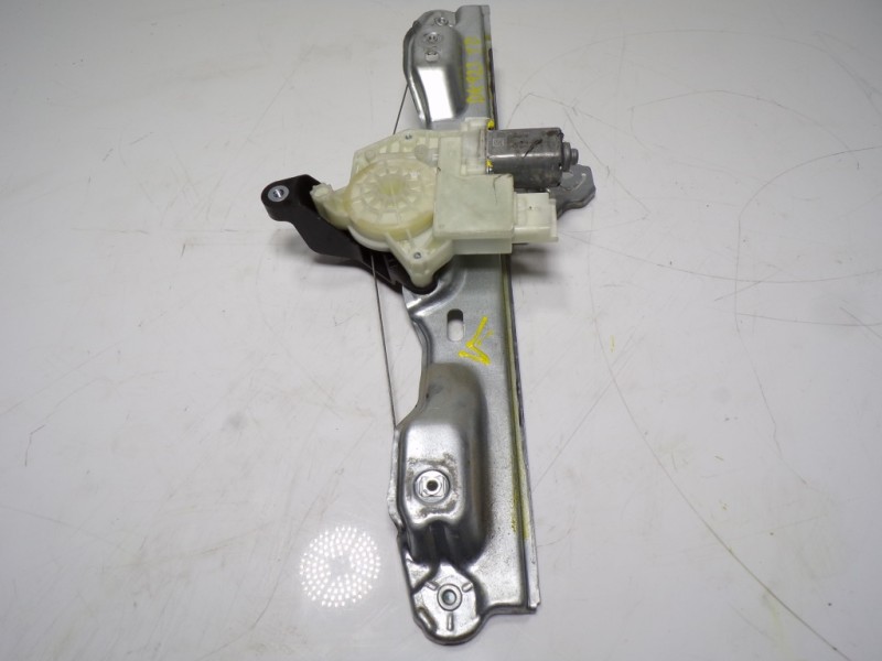 Recambio de elevalunas trasero derecho para nissan qashqai (j11) 1.2 16v cat referencia OEM IAM 82300HV00A 82700HV00C 