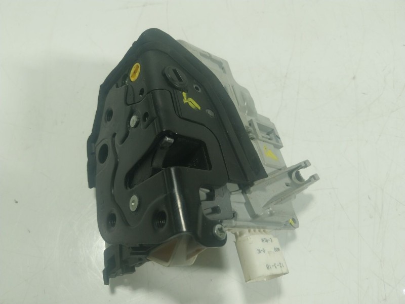 Recambio de cerradura puerta trasera izquierda para audi q5 (8rb) 2.0 tdi quattro referencia OEM IAM 8K0839015 8K0839015 