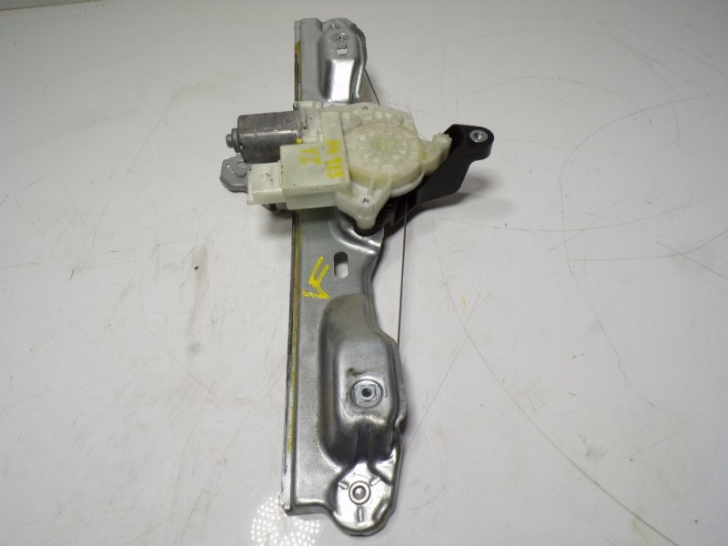 Recambio de elevalunas trasero izquierdo para nissan qashqai (j11) 1.2 16v cat referencia OEM IAM 82301HV00A 82701HV00C 