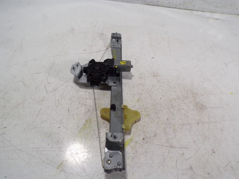 Recambio de elevalunas delantero derecho para renault clio iv 1.5 dci diesel fap referencia OEM IAM 807205569R 128001471B 