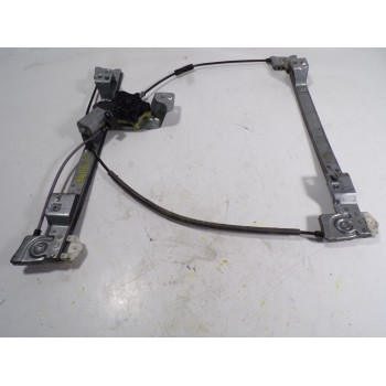 ELEVALUNAS DELANTERO DERECHO 