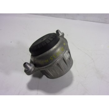 SOPORTE MOTOR DERECHO A2052406717 A2052406717 