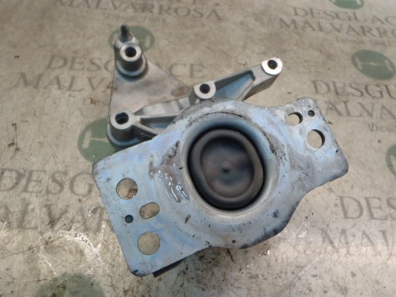 Recambio de soporte cambio para dacia logan ambiance referencia OEM IAM 8200592642  
