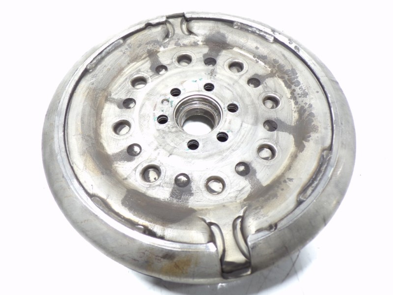 Recambio de volante motor para seat ibiza (kj1) fr referencia OEM IAM 04C105266E 280820022B 280820022B