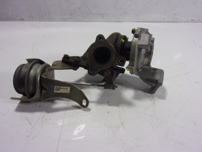 Recambio de turbocompresor para mercedes-benz clase c (w205) familiar 2.1 cdi cat referencia OEM IAM A6510901186  
