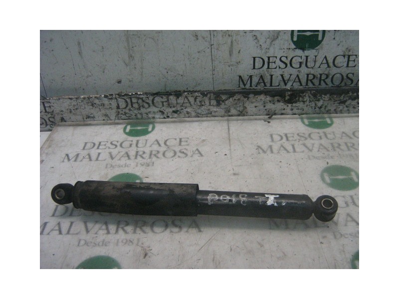 Recambio de amortiguador trasero izquierdo para nissan trade 100 referencia OEM IAM   