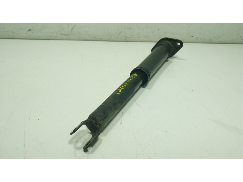 Recambio de amortiguador trasero derecho para ssangyong korando (ck) 2.0 e-xdi referencia OEM IAM  45310034000 