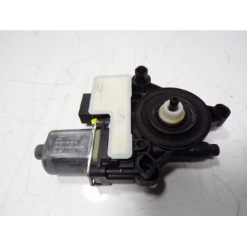 MOTOR ELEVALUNAS TRASERO IZQUIERDO 5Q0959407D 5Q0959407D 0130822695