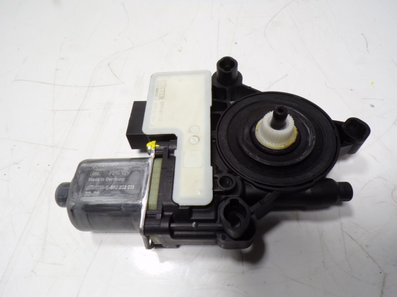 Recambio de motor elevalunas trasero izquierdo para seat ibiza (kj1) fr referencia OEM IAM 5Q0959407D 5Q0959407D 0130822695