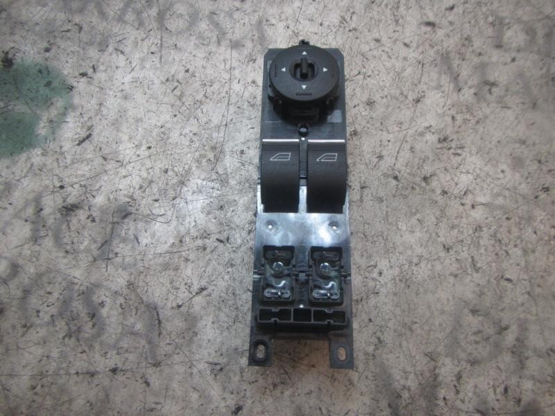 Recambio de mando elevalunas delantero izquierdo para ford fiesta (ccn) trend referencia OEM IAM 2032974 PF1ET14A132EA 