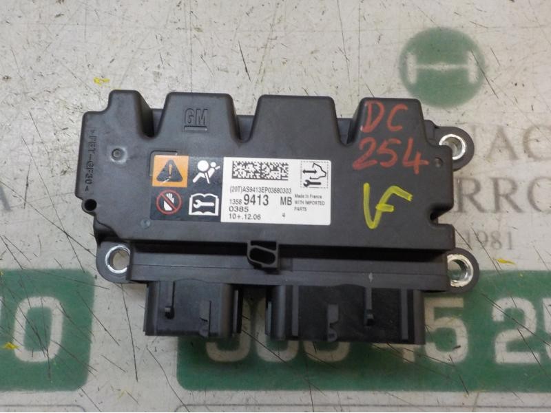 Recambio de centralita airbag para opel astra j lim. selective referencia OEM IAM 13599653 13589413 