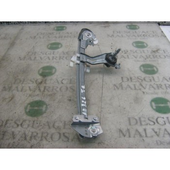 ELEVALUNAS TRASERO DERECHO 