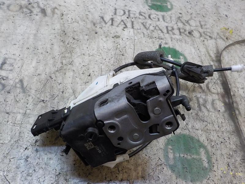 Recambio de cerradura puerta delantera derecha para peugeot partner kombi 1.6 16v e-hdi fap referencia OEM IAM   