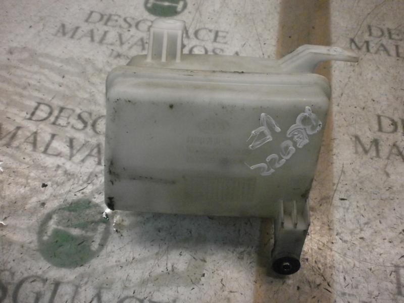 Recambio de deposito expansion para kia carens 2.0 crdi ex monovolumen referencia OEM IAM   