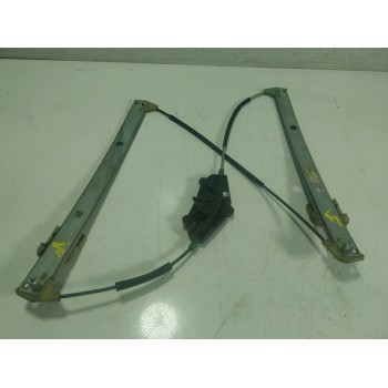 ELEVALUNAS DELANTERO DERECHO 8R0837462F 