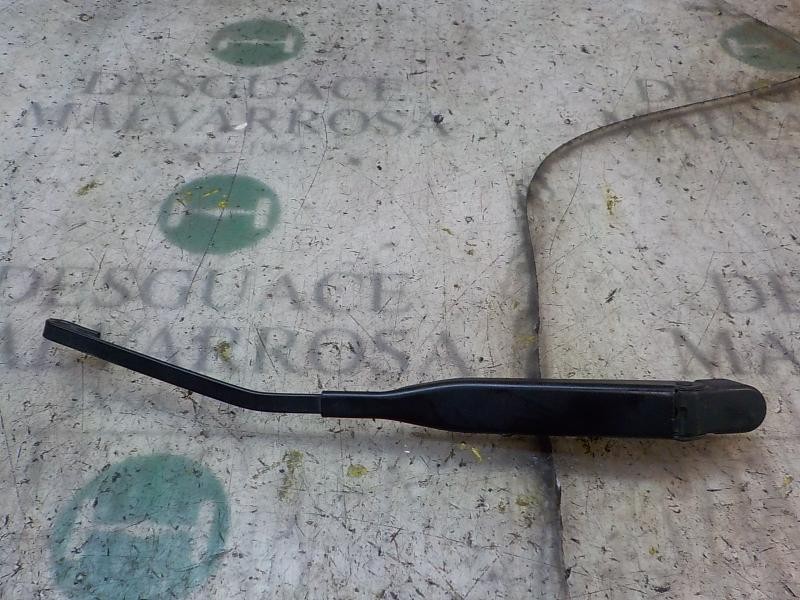 Recambio de brazo limpia trasero para mercedes-benz vaneo (w414) furgoneta compacta 1.7 turbodiesel cat referencia OEM IAM A4148