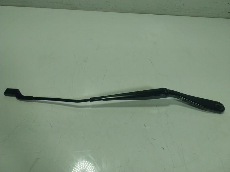 Recambio de brazo limpia delantero derecho para bmw x5 (g05, f95) xdrive 40 i referencia OEM IAM 61619479245  