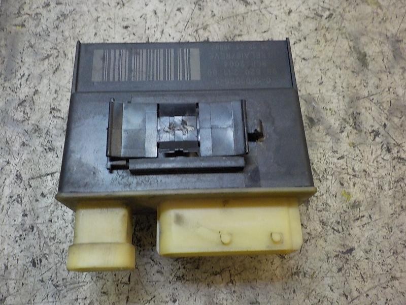 Recambio de caja precalentamiento para peugeot partner kombi 1.6 16v e-hdi fap referencia OEM IAM   