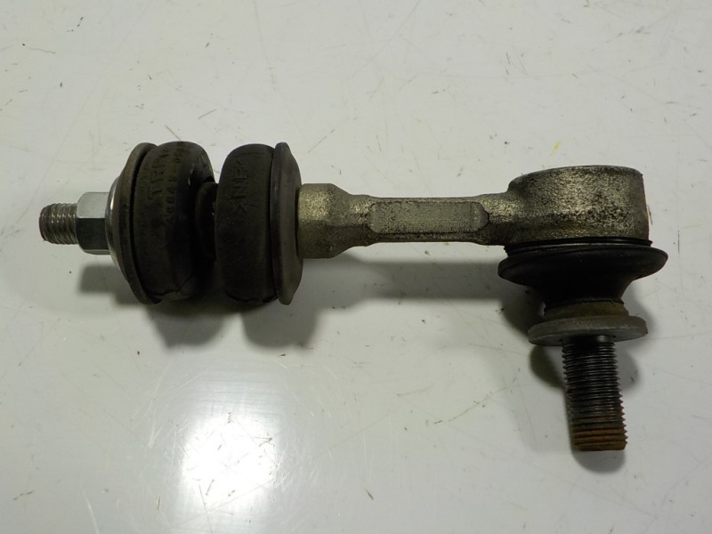 Recambio de tirante trasero derecho para toyota auris touring sports (e18) hybrid active referencia OEM IAM 4883005030  