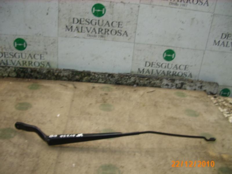 Recambio de brazo limpia delantero derecho para ford fiesta (cbk) ghia referencia OEM IAM   