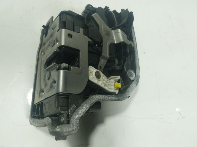 Recambio de cerradura puerta trasera derecha para bmw x5 (g05, f95) xdrive 40 i referencia OEM IAM 51227477690 946488202 