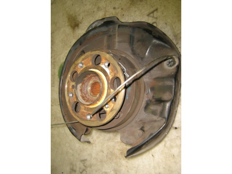 Recambio de mangueta trasera derecha para mercedes-benz clase c (w202) berlina 180 (202.018) referencia OEM IAM   