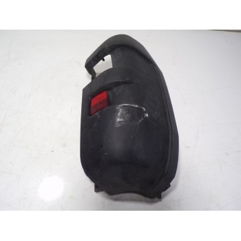 PUNTERA PARAGOLPES TRASERA DERECHA 