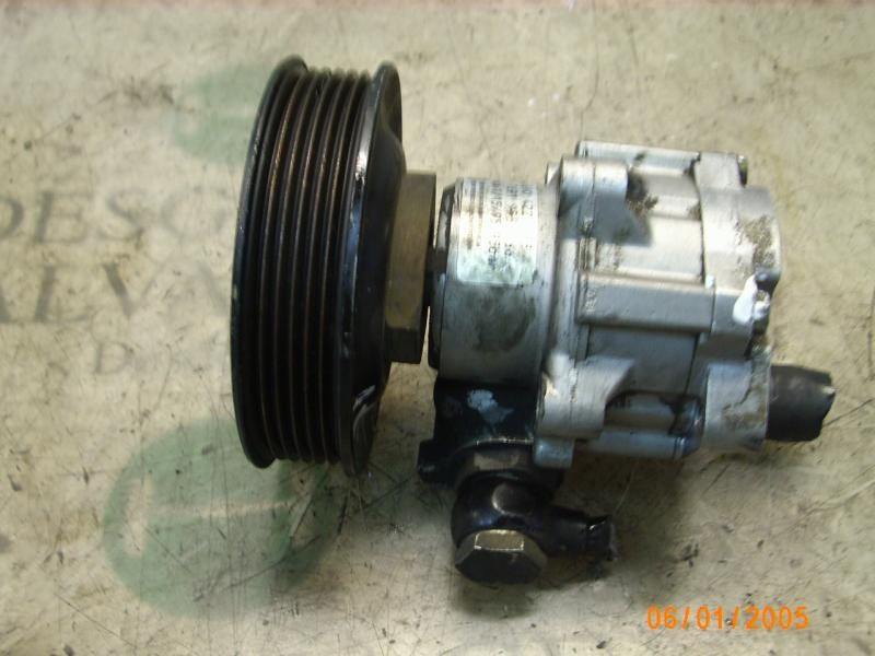 Recambio de bomba direccion para volkswagen polo berlina (6n1) 1.6 referencia OEM IAM   