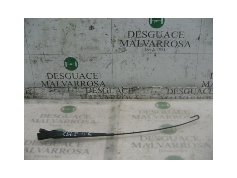 Recambio de brazo limpia delantero derecho para ford mondeo berlina/familiar (fd) 2.0 16v cat referencia OEM IAM   