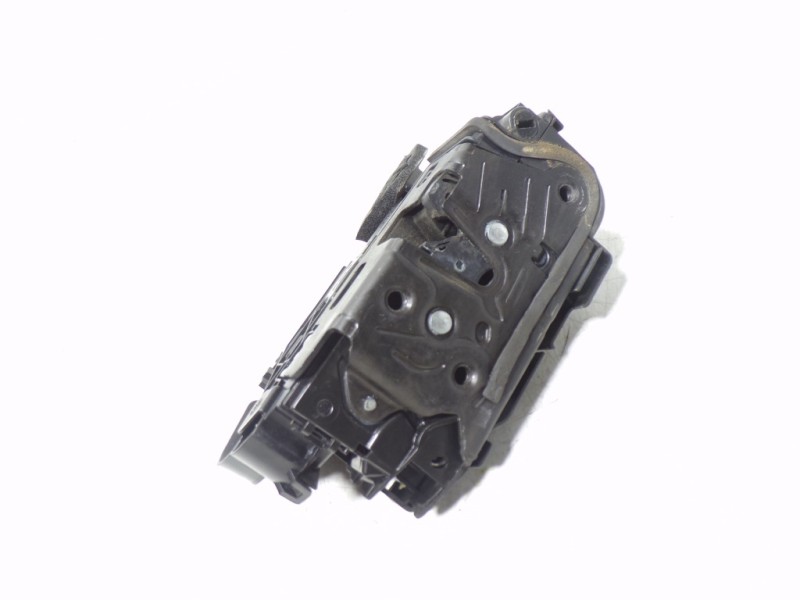 Recambio de cerradura puerta delantera derecha para volkswagen polo 1.0 tsi referencia OEM IAM 5TB837016C 5TB837016A A046465