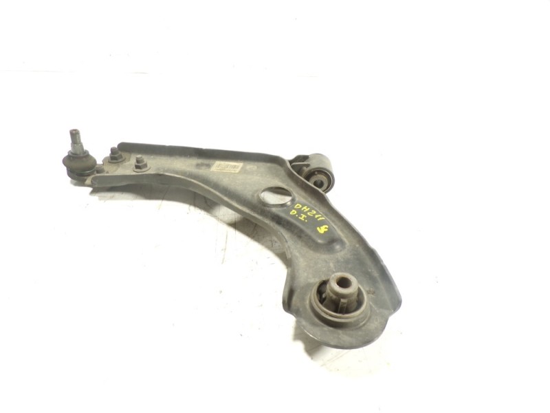 Recambio de brazo suspension inferior delantero izquierdo para peugeot 308 1.2 12v e-thp referencia OEM IAM 9807914280  