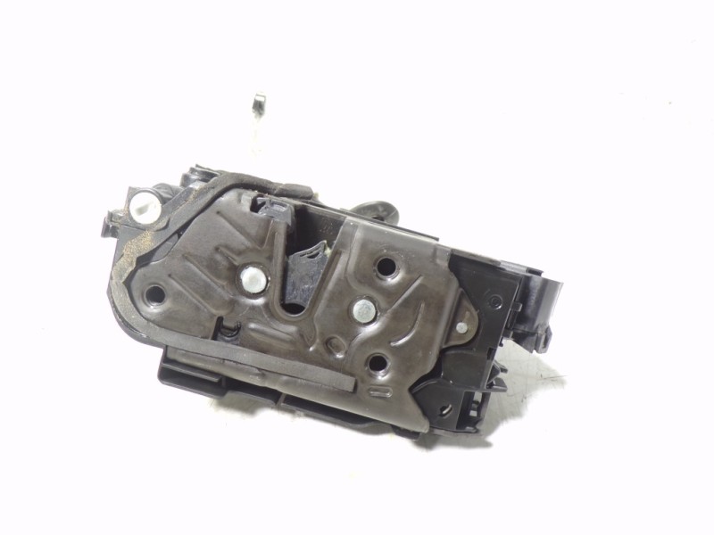Recambio de cerradura puerta trasera izquierda para volkswagen polo 1.0 tsi referencia OEM IAM 5TA839015E 5TA839015E A046465